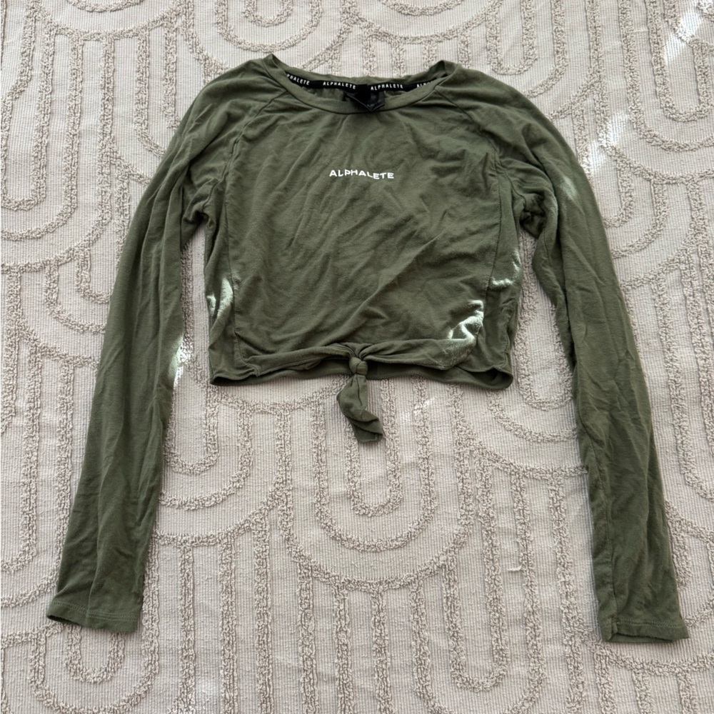 Alphalete Women's Sage Green Tie-Front Long Sleeve Top